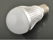 E27 7W 700Lm White LED Bulbs